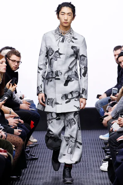 Look 26